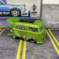 Hot Wheels Guesty Customs M&M's VW Volkswagen Kool Kombi