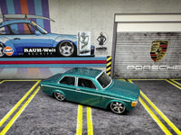 Hot Wheels Auto Strasse Volvo 142 GL
