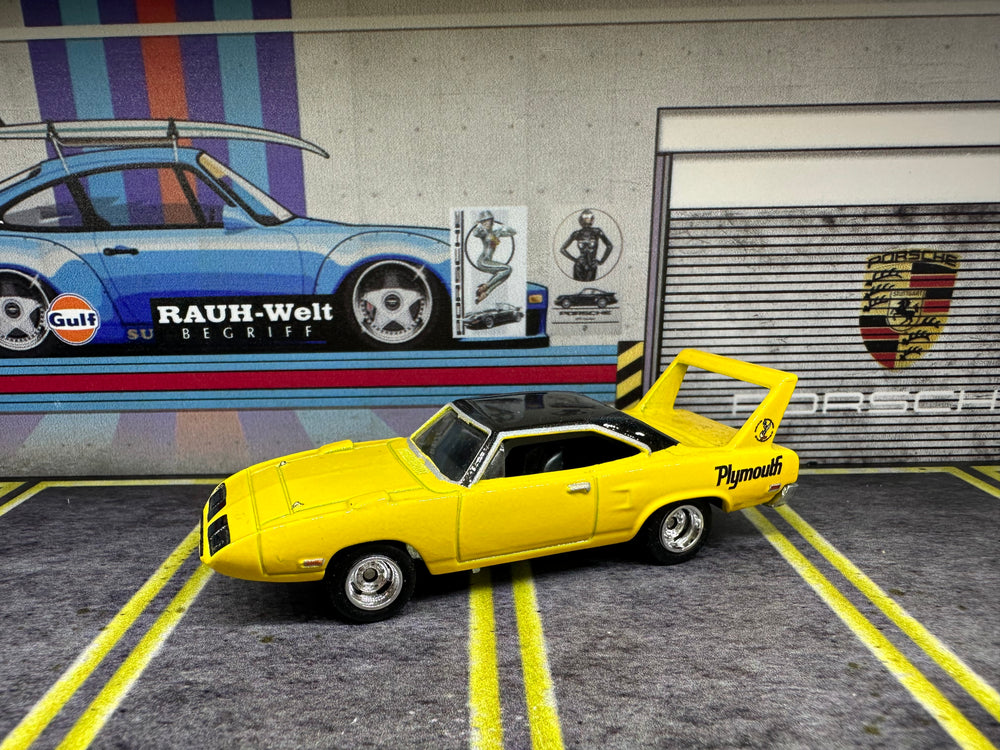 Hot Wheels Boulevard Plymouth Superbird