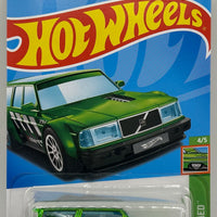 Hot Wheels Super Treasure Hunt Volvo 240 Drift Wagon