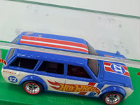 Hot Wheels RLC '71 Datsun Bluebird 510 Wagon
