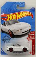 Hot Wheels Target Red Edition '91 Mazda MX-5 Miata
