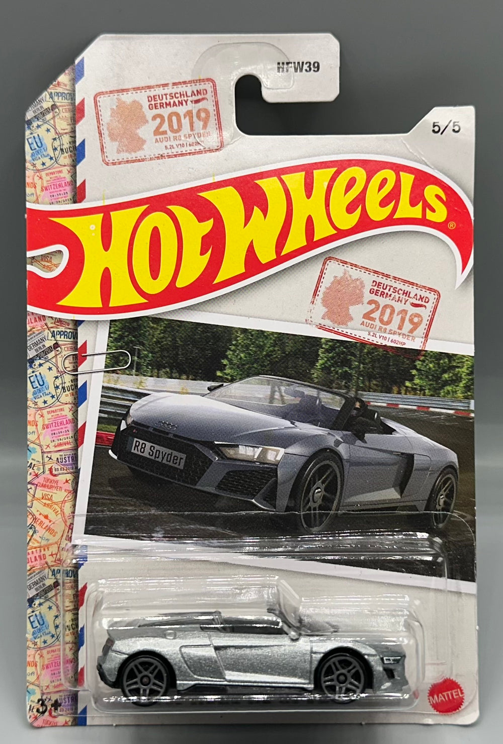 Hot Wheels World Racers 2019 Audi R8 Spyder