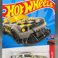 Hot Wheels 2005 Ford Mustang