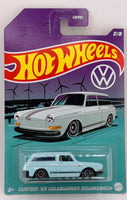 Hot Wheels Volkswagen Set Custom '69 VW Volkswagen Squareback
