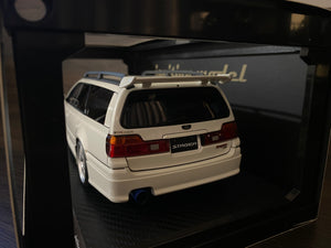 Ignition Model 1:18 Scale White Nissan Stagea 260RS (WGNC34) Pearl White
