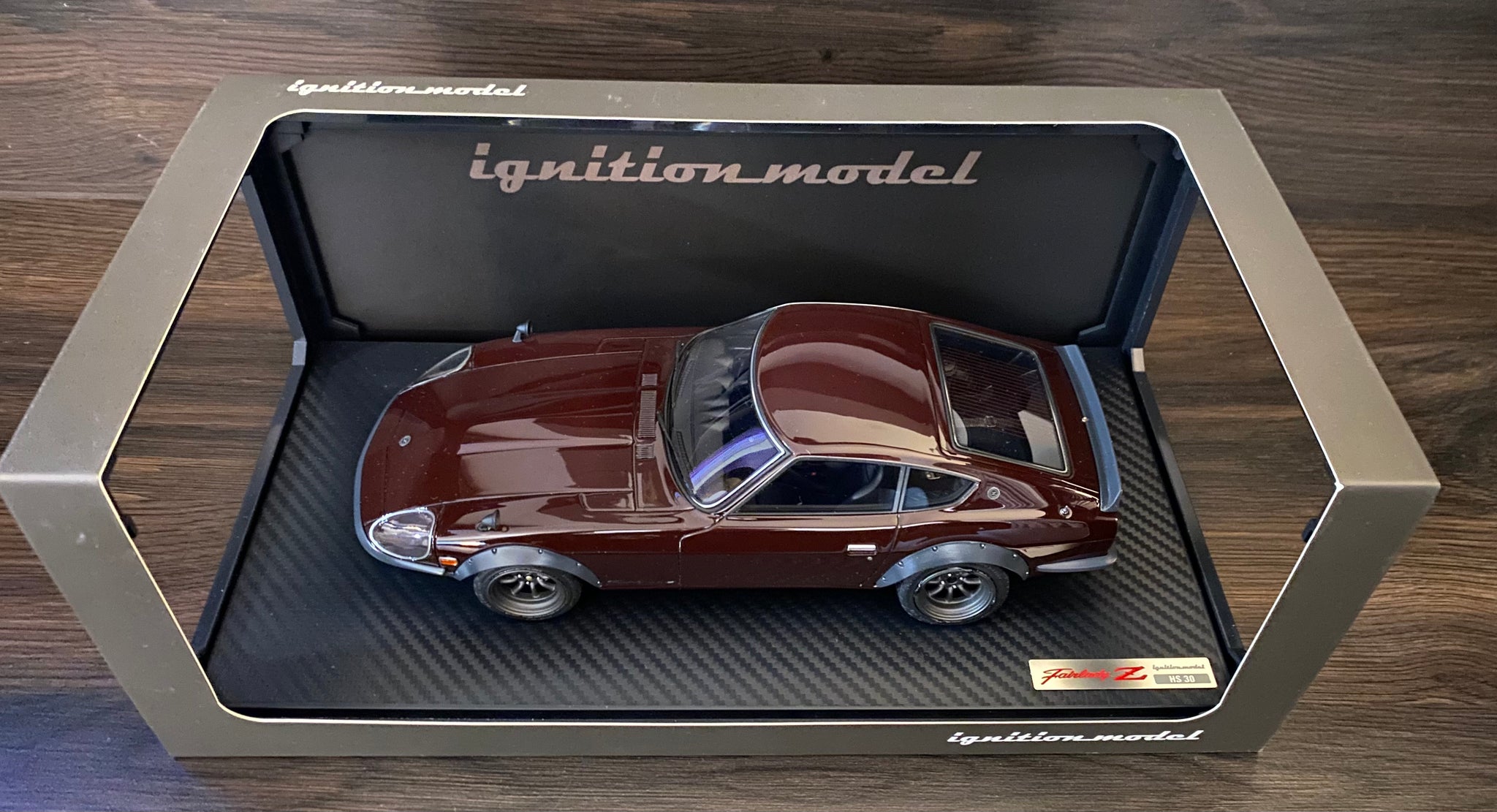 Ignition Model 1:18 Scale Nissan Fairlady Z - G (HS30) Maroon | HW