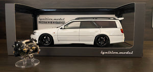 Ignition Model 1:18 Scale Nissan Stagea 260RS (WGNC34) White With Engine Online Exclusive