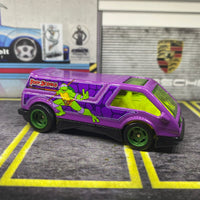 Hot Wheels Teenage Mutant Ninja Turtles Dream Van XGW