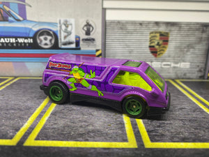 Hot Wheels Teenage Mutant Ninja Turtles Dream Van XGW