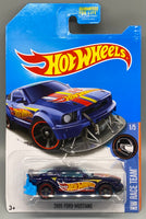 Hot Wheels Super Treasure Hunt 2005 Ford Mustang
