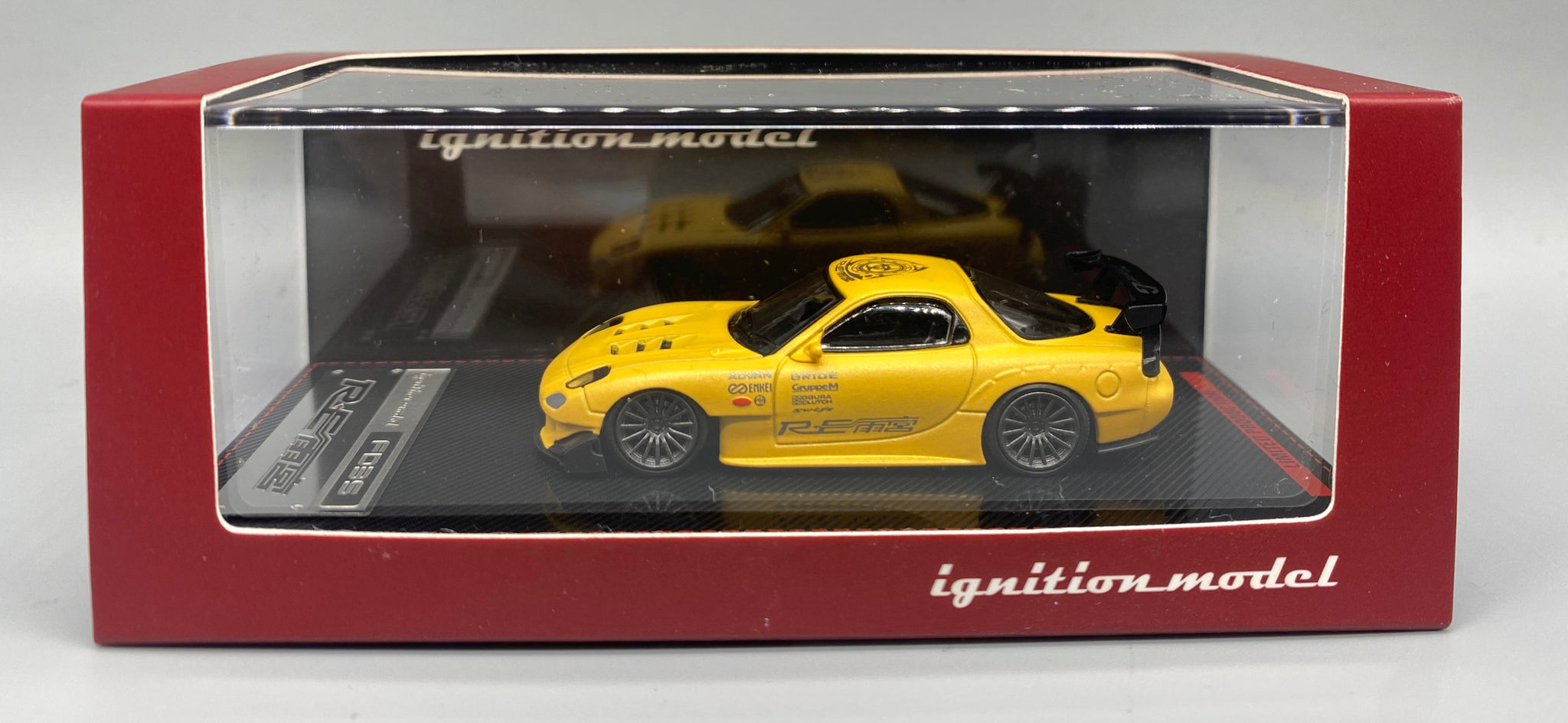 Ignition Model 1:64 Mazda RX-7 (FD3S) RE Amemiya Matte Yellow | HW 